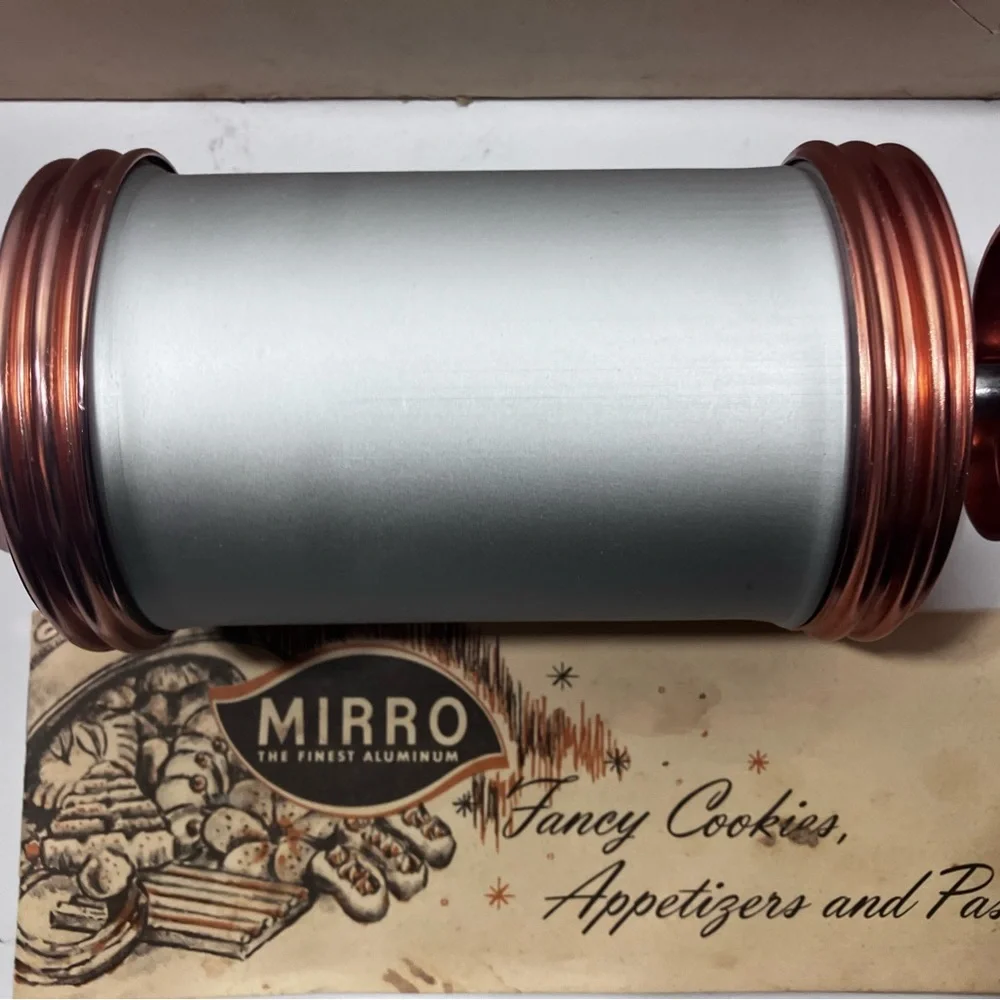 Vintage MIRRO Cookie and Pastry Press